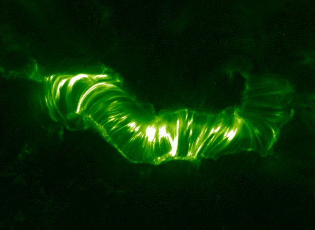 X-Class Solar Flare April 2001 ** this links to MOVIE of Same